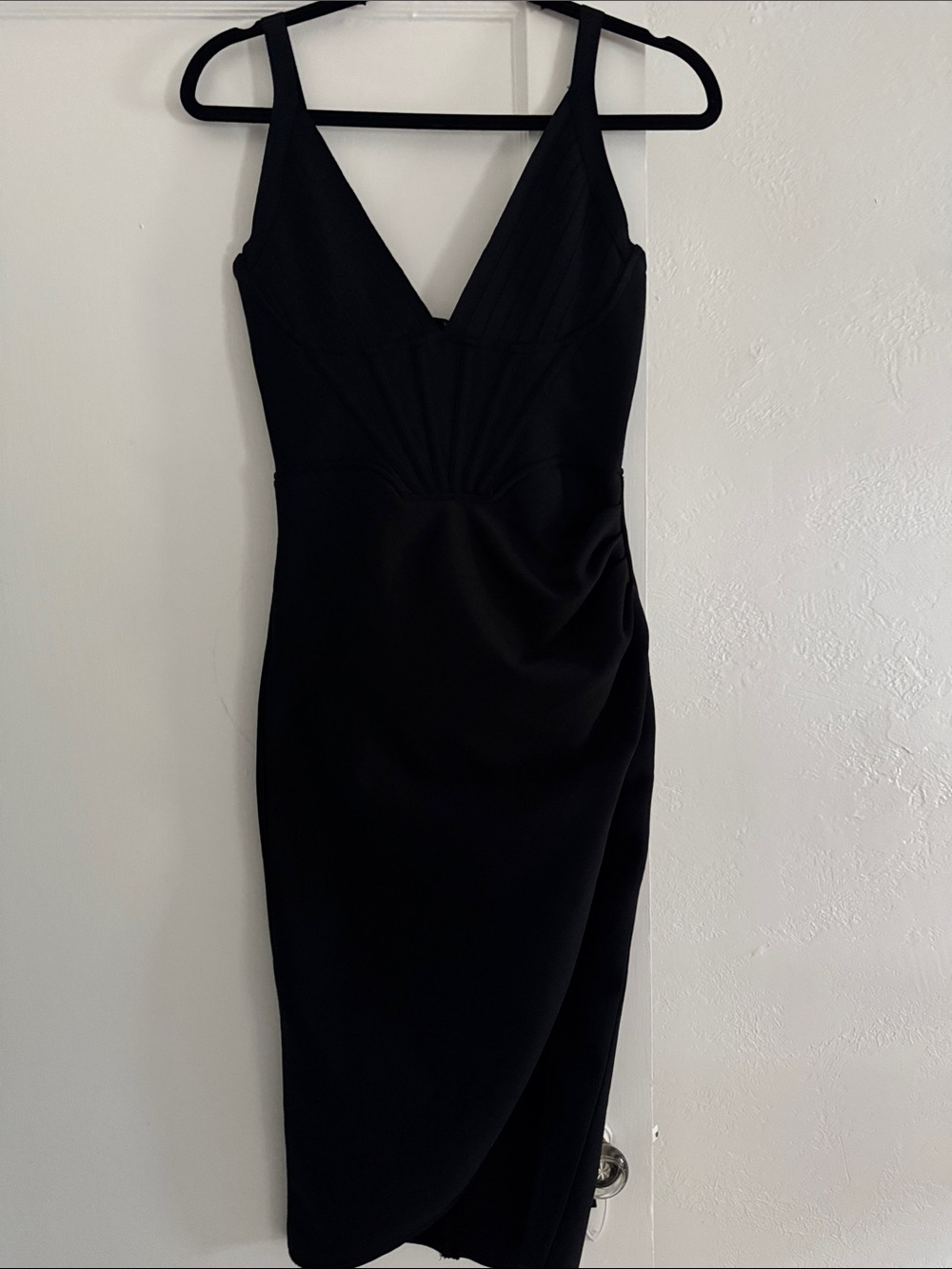 Classic Black V-Neck Bodycon Dress